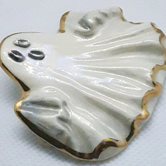 NEW Collectable Prosperity 22kt gold trimmed ceramic ghost pin - Picture 10 of 12